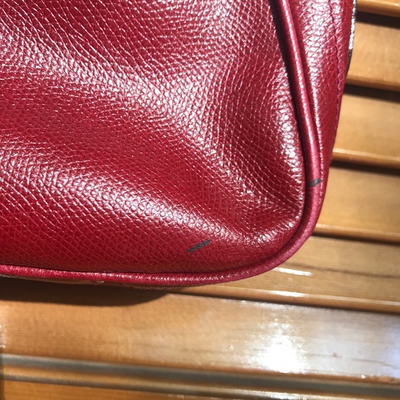 Rare Vintage Burberry’s Red Leather Stirrup Buckle Cross-Body Bag with COA - Picture 14 of 16